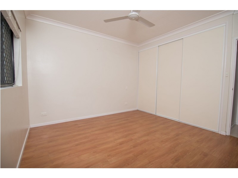 18/3-9 Stratford Parade, Stratford QLD 4870