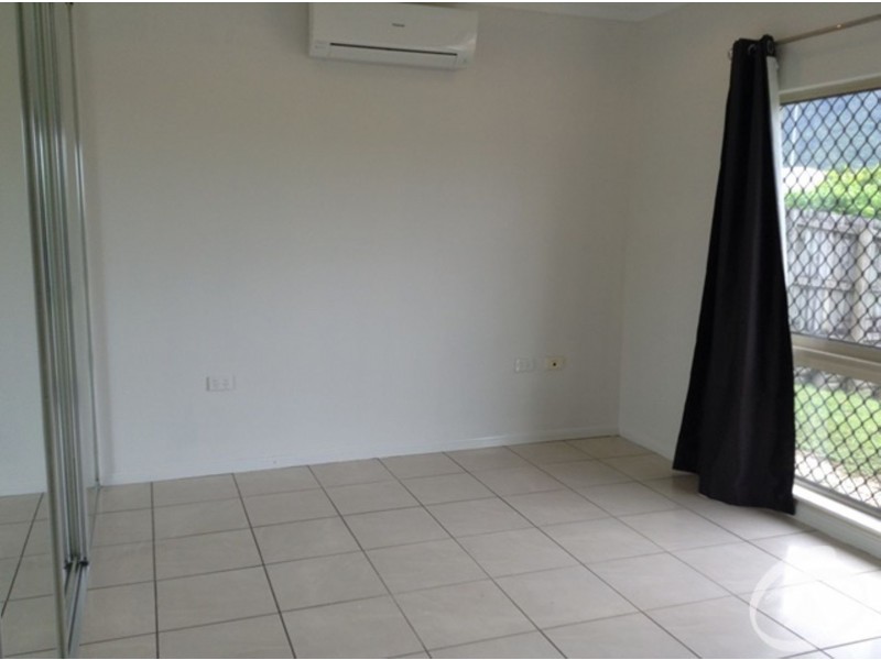 24 Roderick Street, Bentley Park QLD 4869