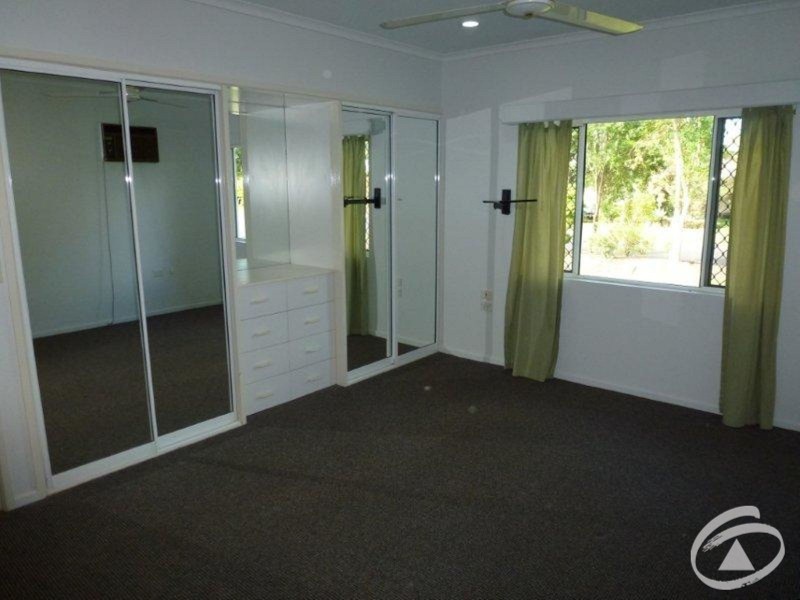 19 Satinash Close, Redlynch QLD 4870