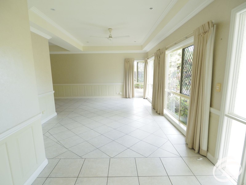 13 Stratford Chase, Stratford QLD 4870