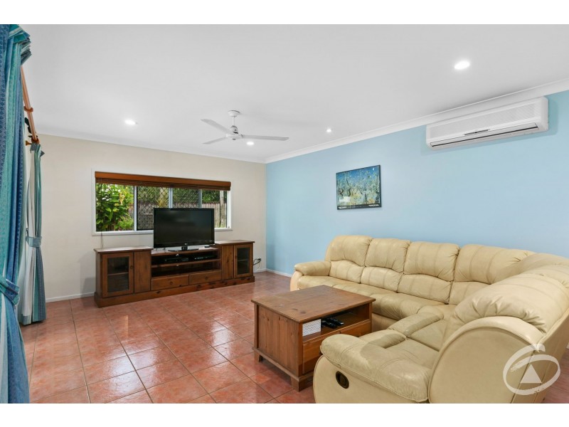 4 Koonya Close, Kewarra Beach QLD 4879