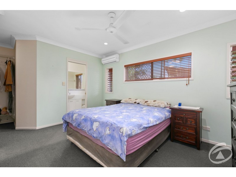 4 Koonya Close, Kewarra Beach QLD 4879