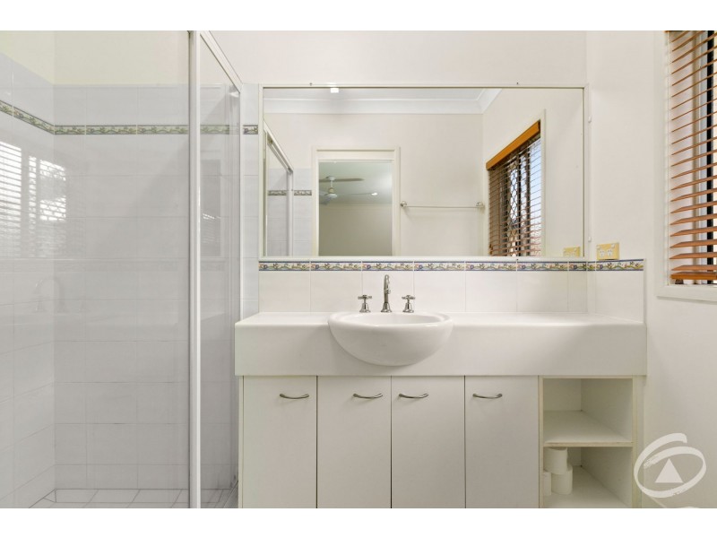 4 Koonya Close, Kewarra Beach QLD 4879