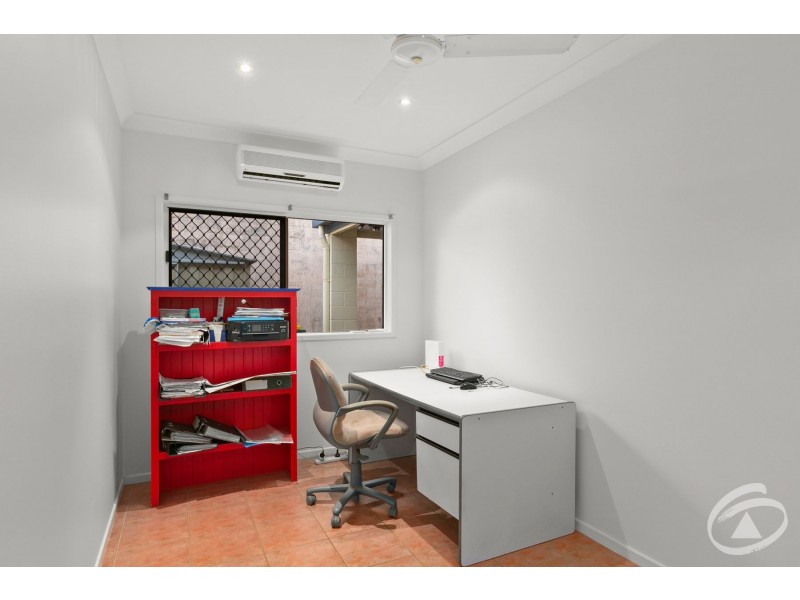4 Koonya Close, Kewarra Beach QLD 4879