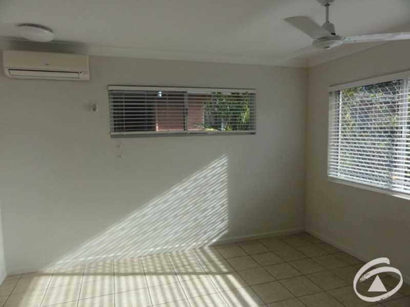 1 Jaye Street, Edge Hill QLD 4870
