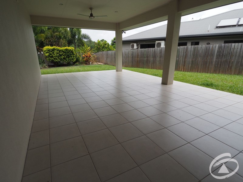 24 Rainbow Street, Kanimbla QLD 4870