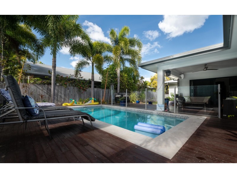19 Edge Close, Kewarra Beach QLD 4879