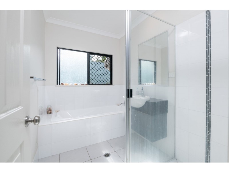 19 Edge Close, Kewarra Beach QLD 4879