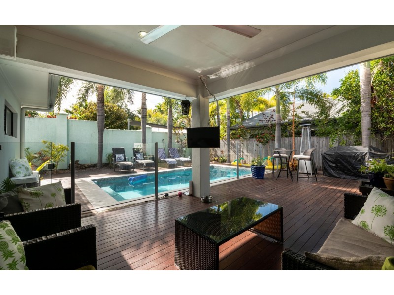 19 Edge Close, Kewarra Beach QLD 4879