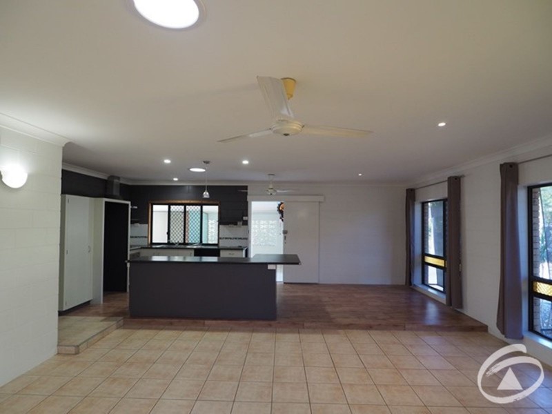 10 Ponticello Street, Whitfield QLD 4870