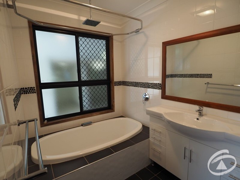 10 Ponticello Street, Whitfield QLD 4870