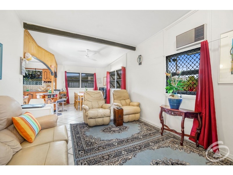 444 McCoombe Street, Mooroobool QLD 4870