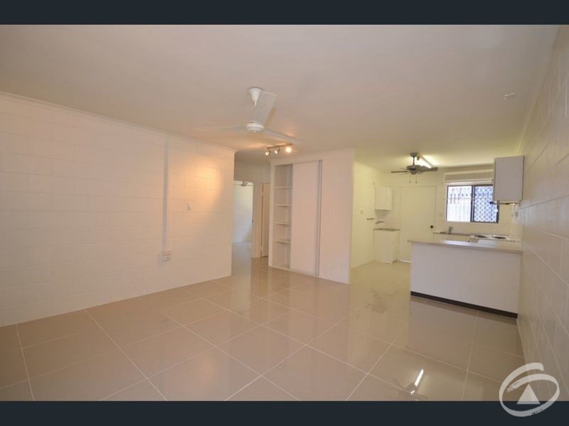 8/24 Girralong Street, Woree QLD 4868