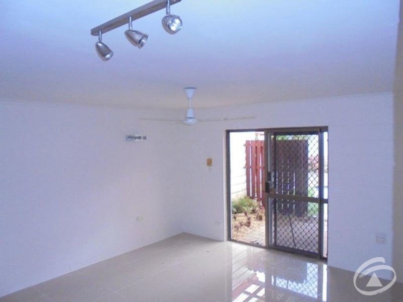 8/24 Girralong Street, Woree QLD 4868