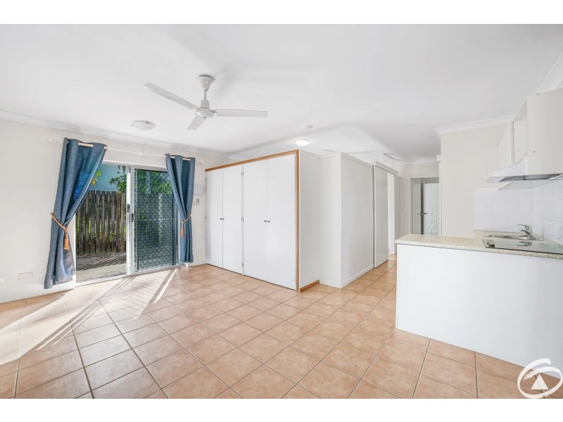 5/30 Charles Street, Cairns North QLD 4870