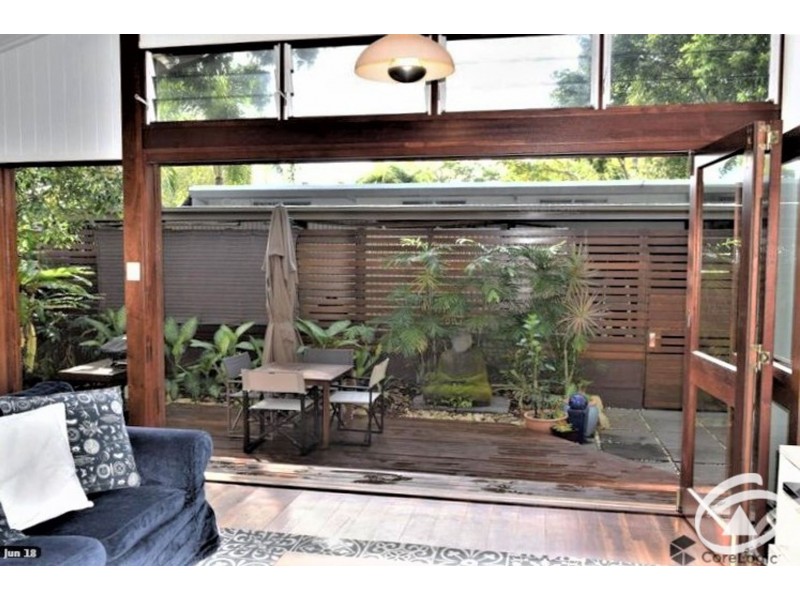 96 Christensen Street, Machans Beach QLD 4878