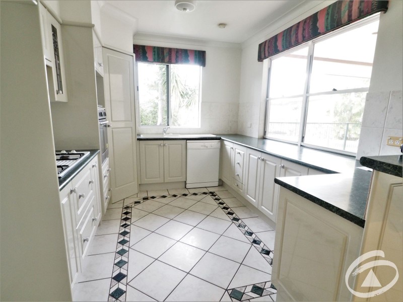 2 Greenock Way, Brinsmead QLD 4870