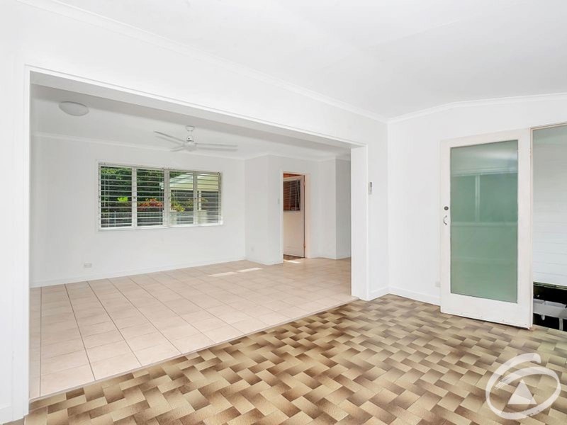 13 Ray Street, Yorkeys Knob QLD 4878