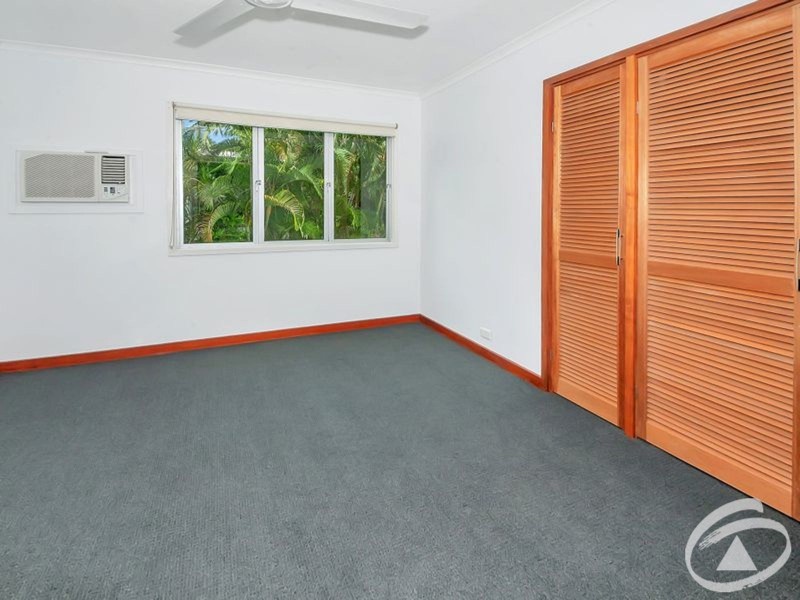 13 Ray Street, Yorkeys Knob QLD 4878