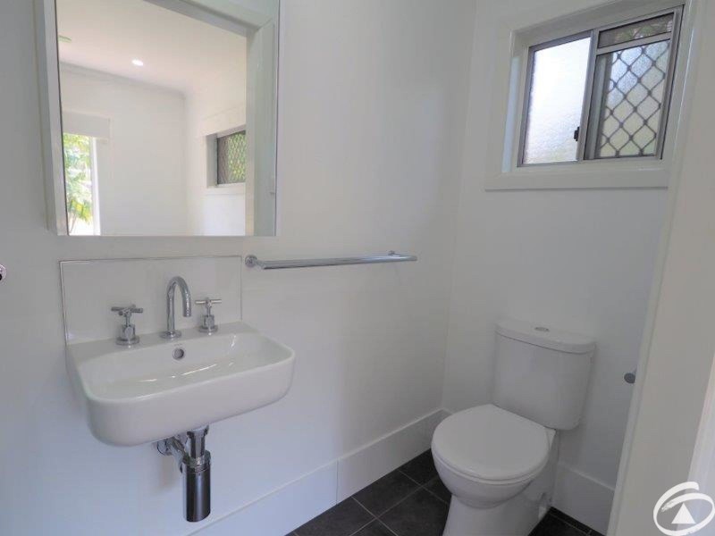 2 Gouldian Street, Bayview Heights QLD 4868