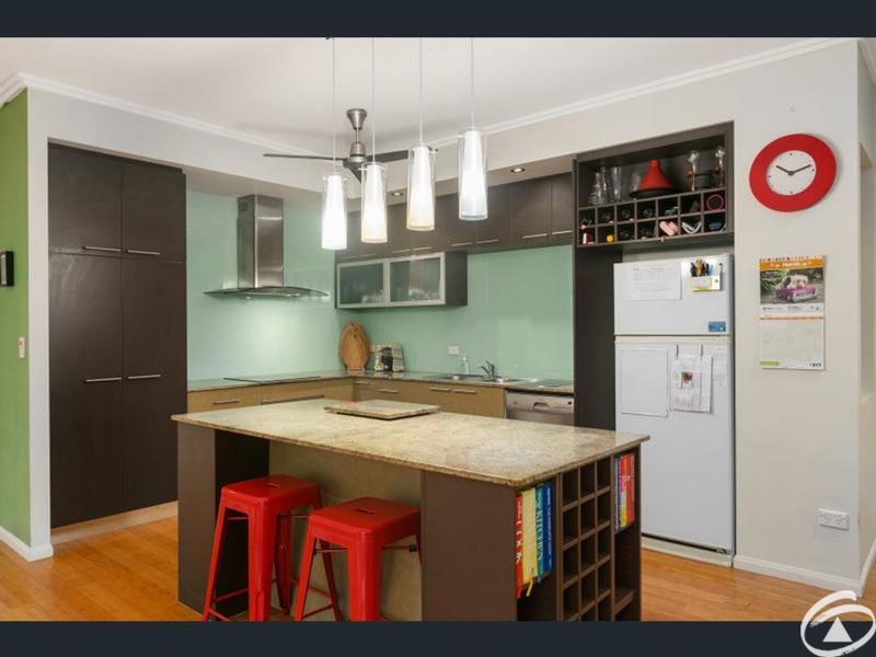 3 Ellie Banning Close, Redlynch QLD 4870