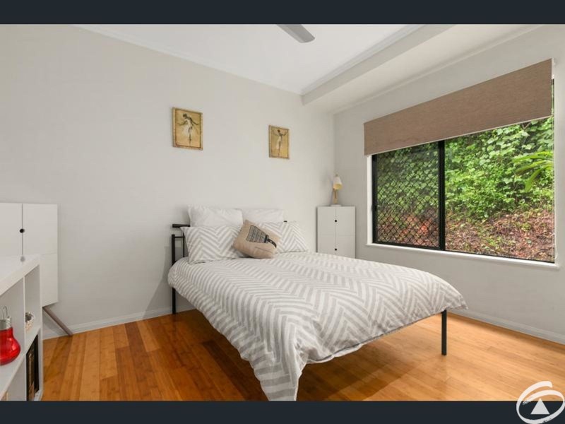 3 Ellie Banning Close, Redlynch QLD 4870