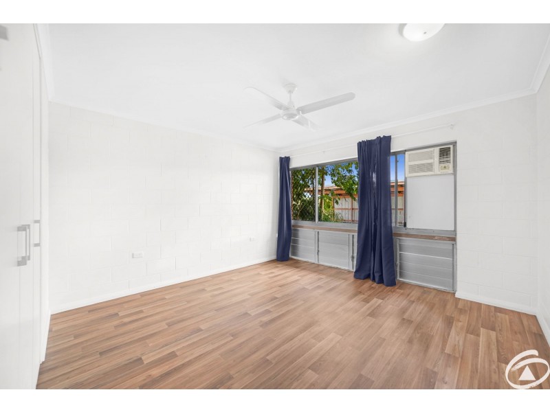 2/40-44 Dalton Street, Westcourt QLD 4870