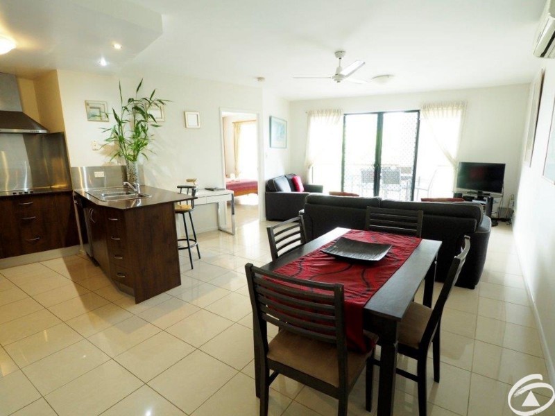 6/349-351 Lake Street, Cairns North QLD 4870