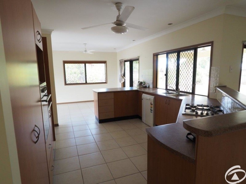 23 Larsen Road, Redlynch QLD 4870