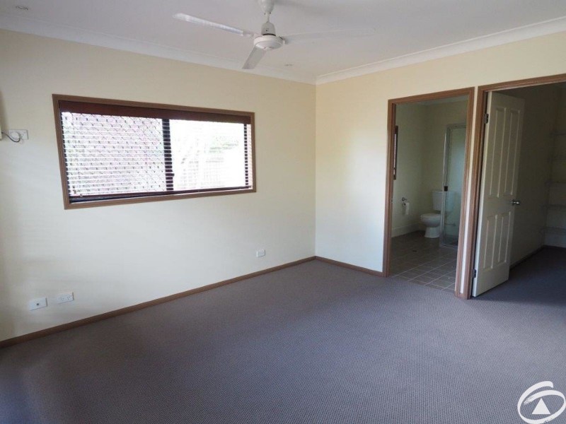 23 Larsen Road, Redlynch QLD 4870