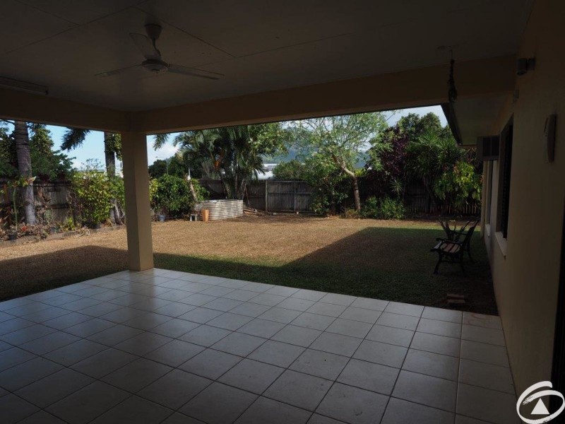 23 Larsen Road, Redlynch QLD 4870