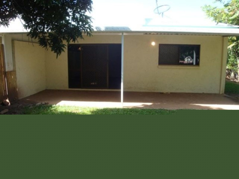 2/12 Madang Street, Trinity Beach QLD 4879