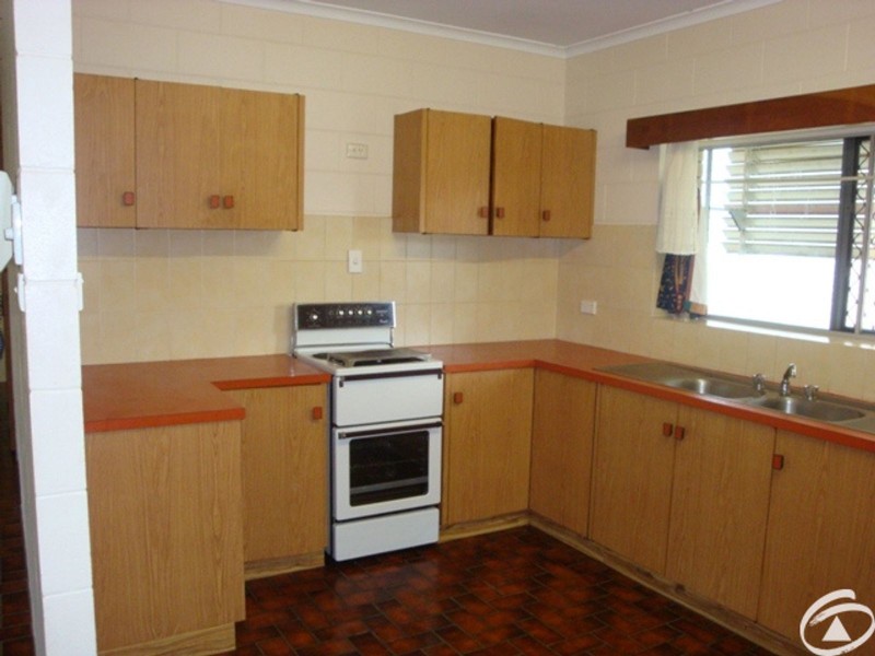 1/38 Miles Street, Manoora QLD 4870