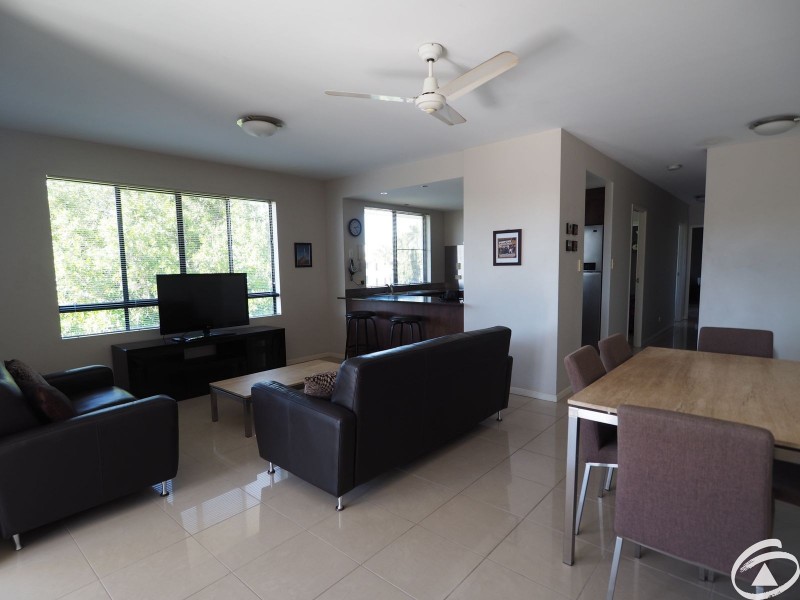 10/349-351 Lake Street, Cairns North QLD 4870