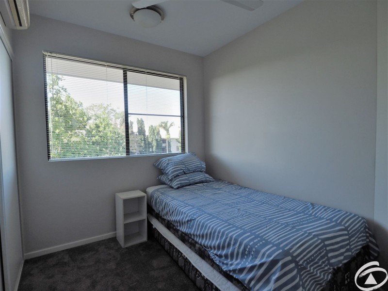 10/349-351 Lake Street, Cairns North QLD 4870
