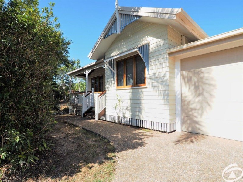 14 Sherwood Close, Brinsmead QLD 4870