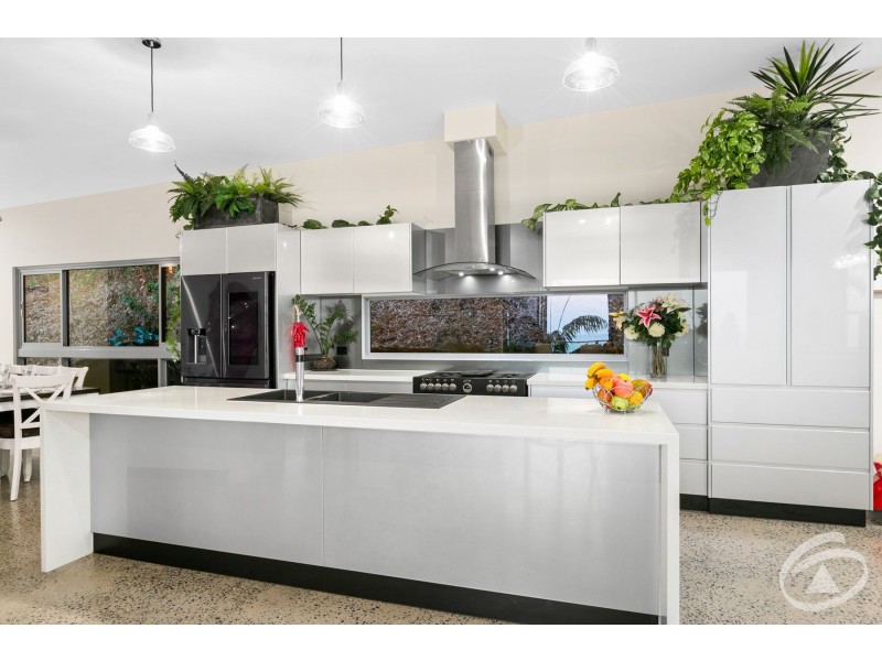 27/9 Savaii Close, Palm Cove QLD 4879