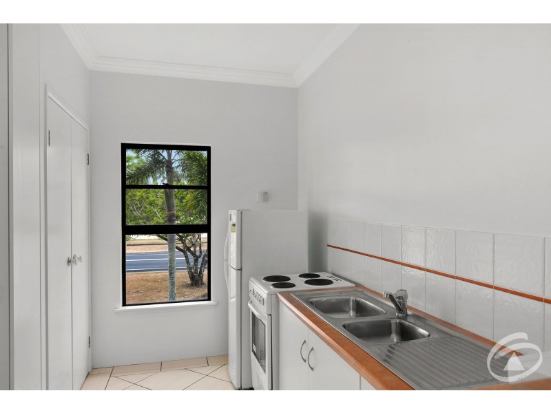 2/437 Draper Street, Parramatta Park QLD 4870