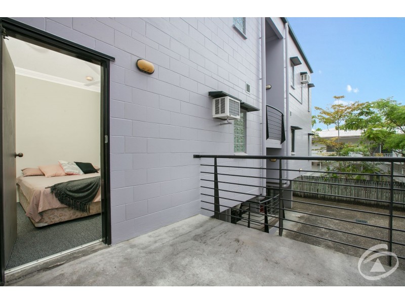 2/437 Draper Street, Parramatta Park QLD 4870