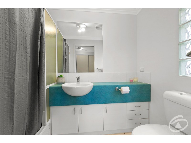 2/437 Draper Street, Parramatta Park QLD 4870