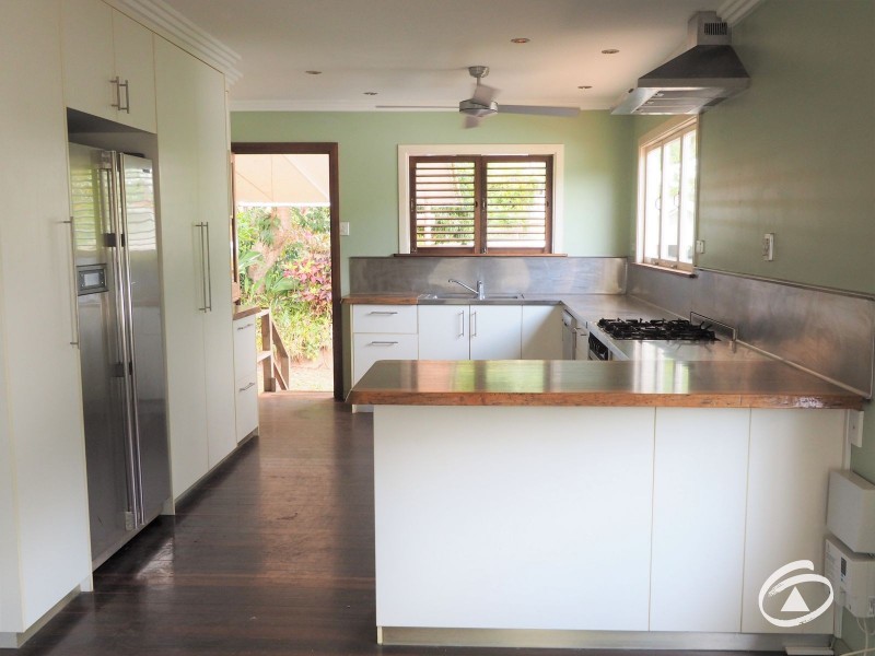 7 Bradford Street, Whitfield QLD 4870