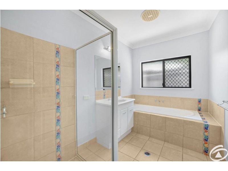 7 Tradewinds Close, Redlynch QLD 4870