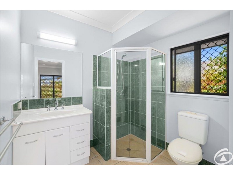 7 Tradewinds Close, Redlynch QLD 4870