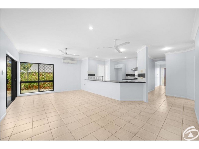 7 Tradewinds Close, Redlynch QLD 4870