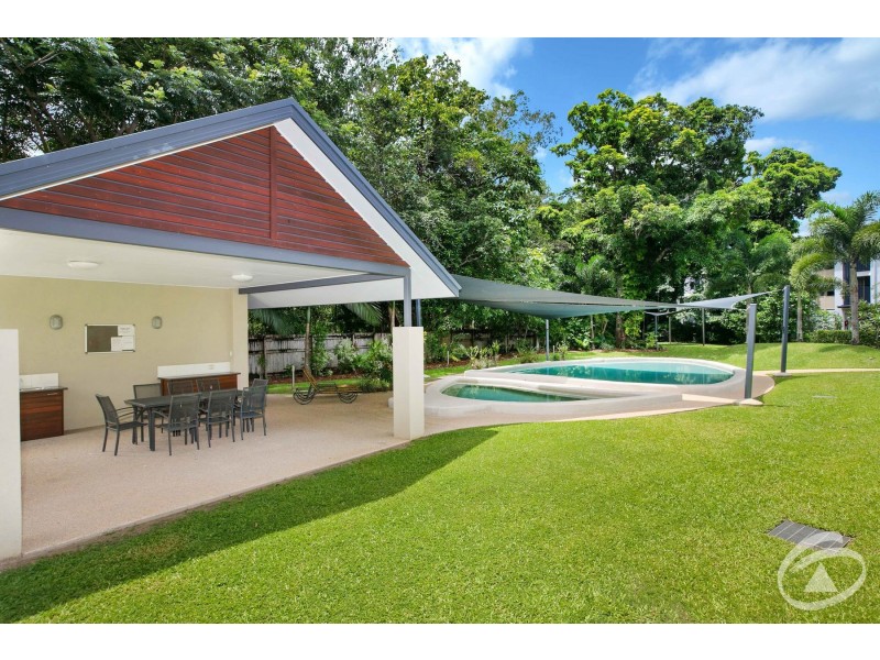 7/9-15 McLean Street, Cairns North QLD 4870