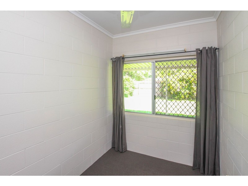 34 Tryal Street, Bentley Park QLD 4869
