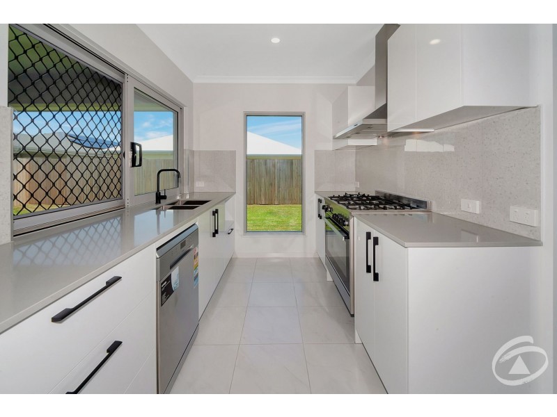 30  Master Circuit, Trinity Beach QLD 4879