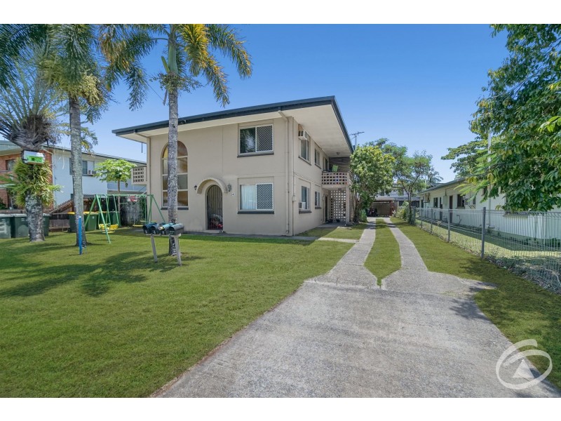 24 Creedy Street, Westcourt QLD 4870