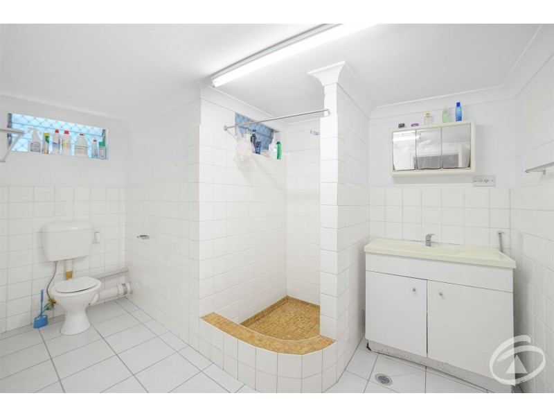 24 Creedy Street, Westcourt QLD 4870