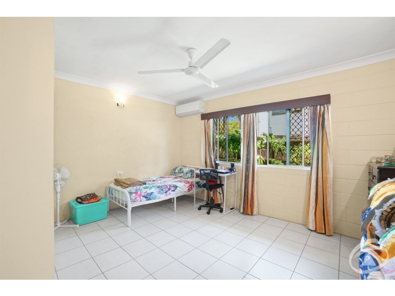 24 Creedy Street, Westcourt QLD 4870